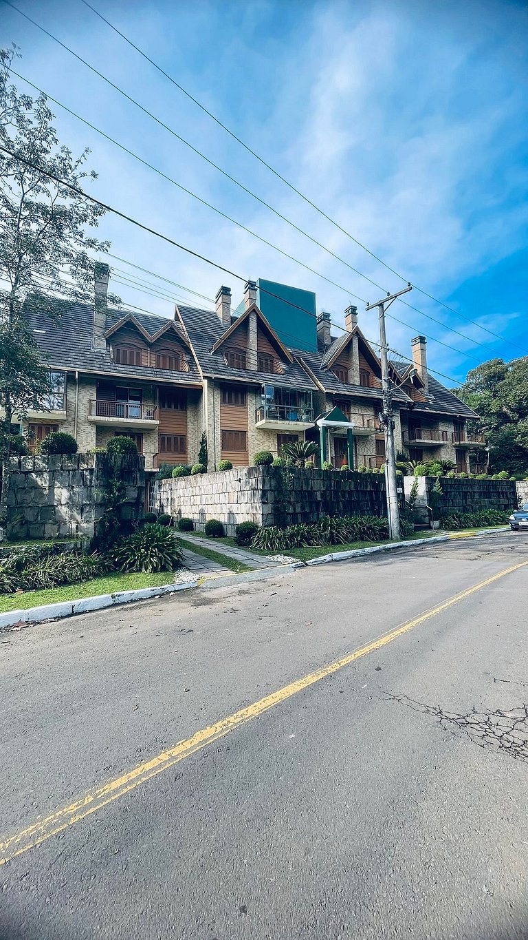 Apartamento 3 dormitórios em Gramado - Vale do Bosque