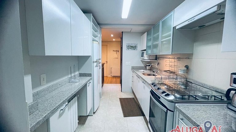 Apartamento 3 Quartos 800 mts da Rua Coberta